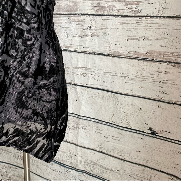 Anthro Sunday in Brooklyn Metallic Velvet top - Picture 3 of 6